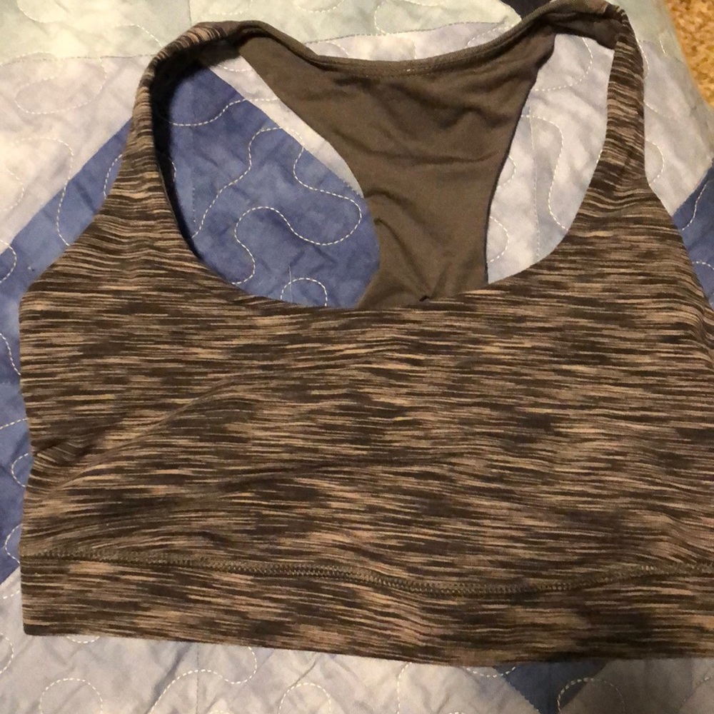 Lululemon sport bra size 6